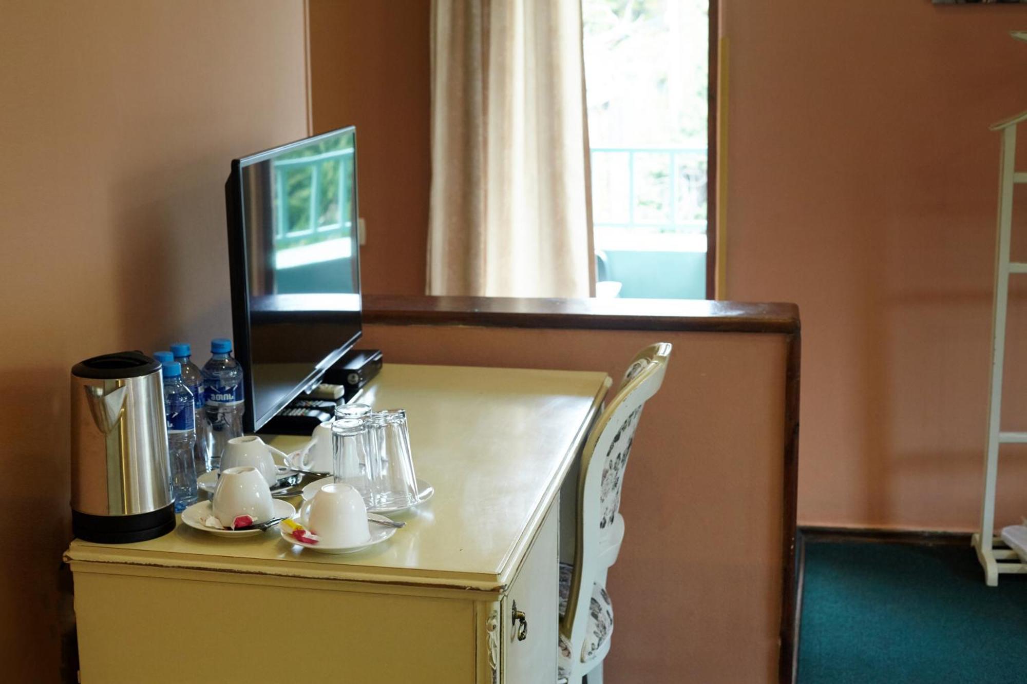 Madera Hotel Тбилиси Экстерьер фото