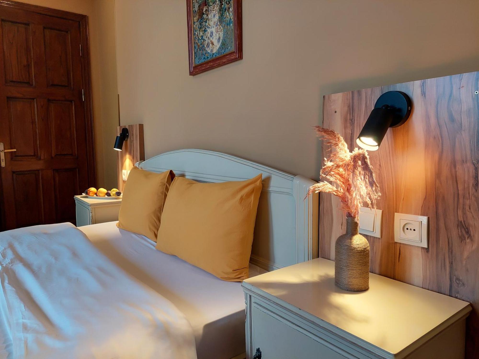 Madera Hotel Тбилиси Экстерьер фото