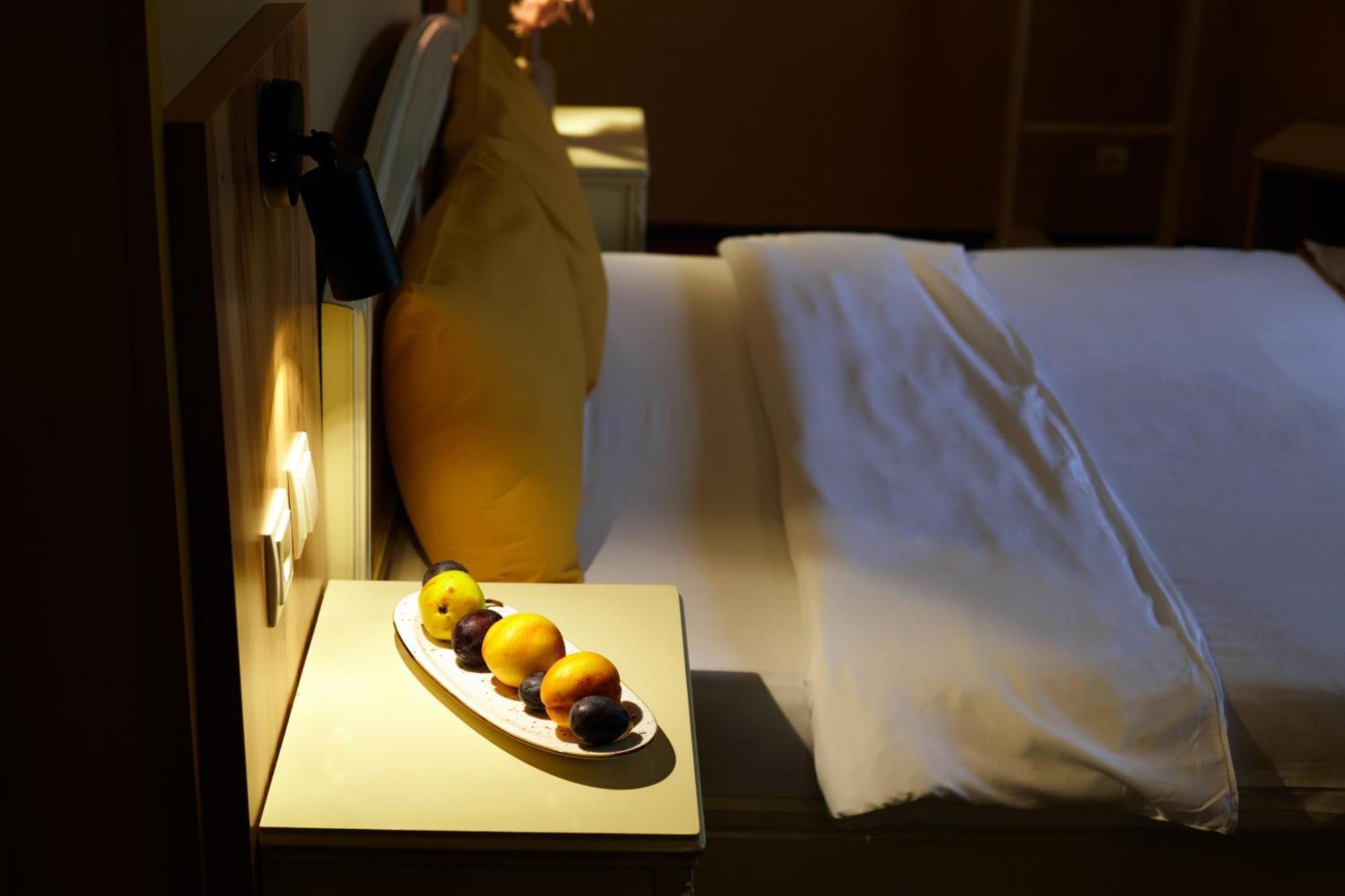 Madera Hotel Тбилиси Экстерьер фото