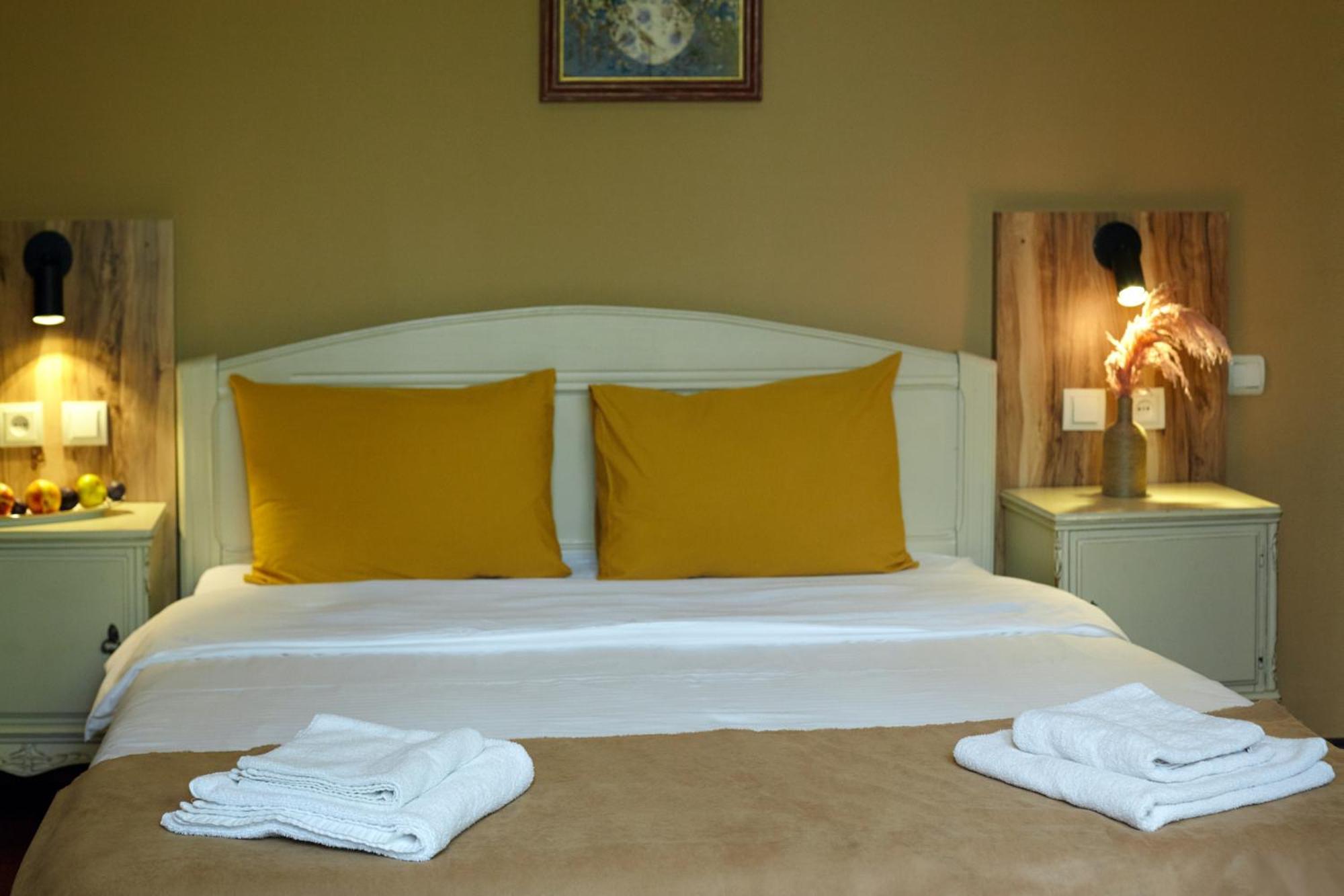 Madera Hotel Тбилиси Экстерьер фото